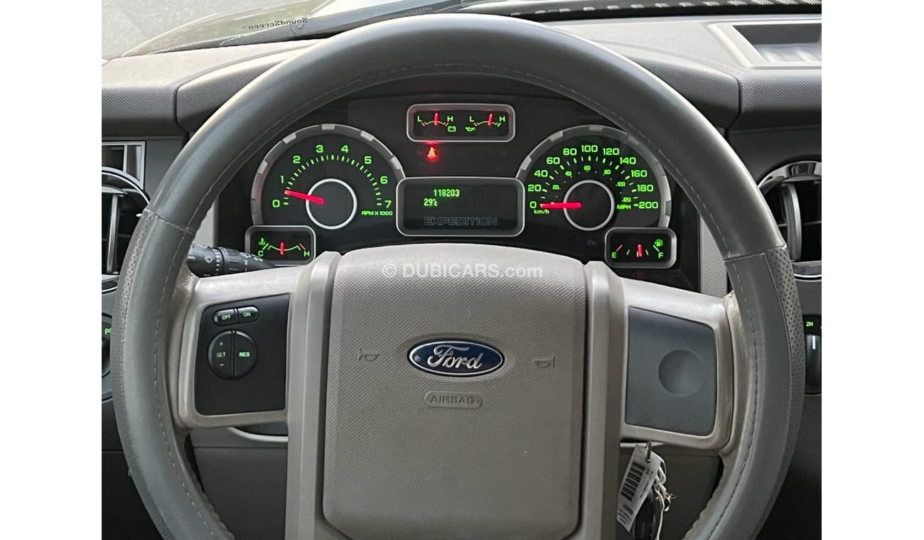 Ford Expedition (BEST OFFER) FORD EXPEDITION 2014 GCC UNDER WARRANTY ORIGINAL PAINT FULL SERVICE HISTORY