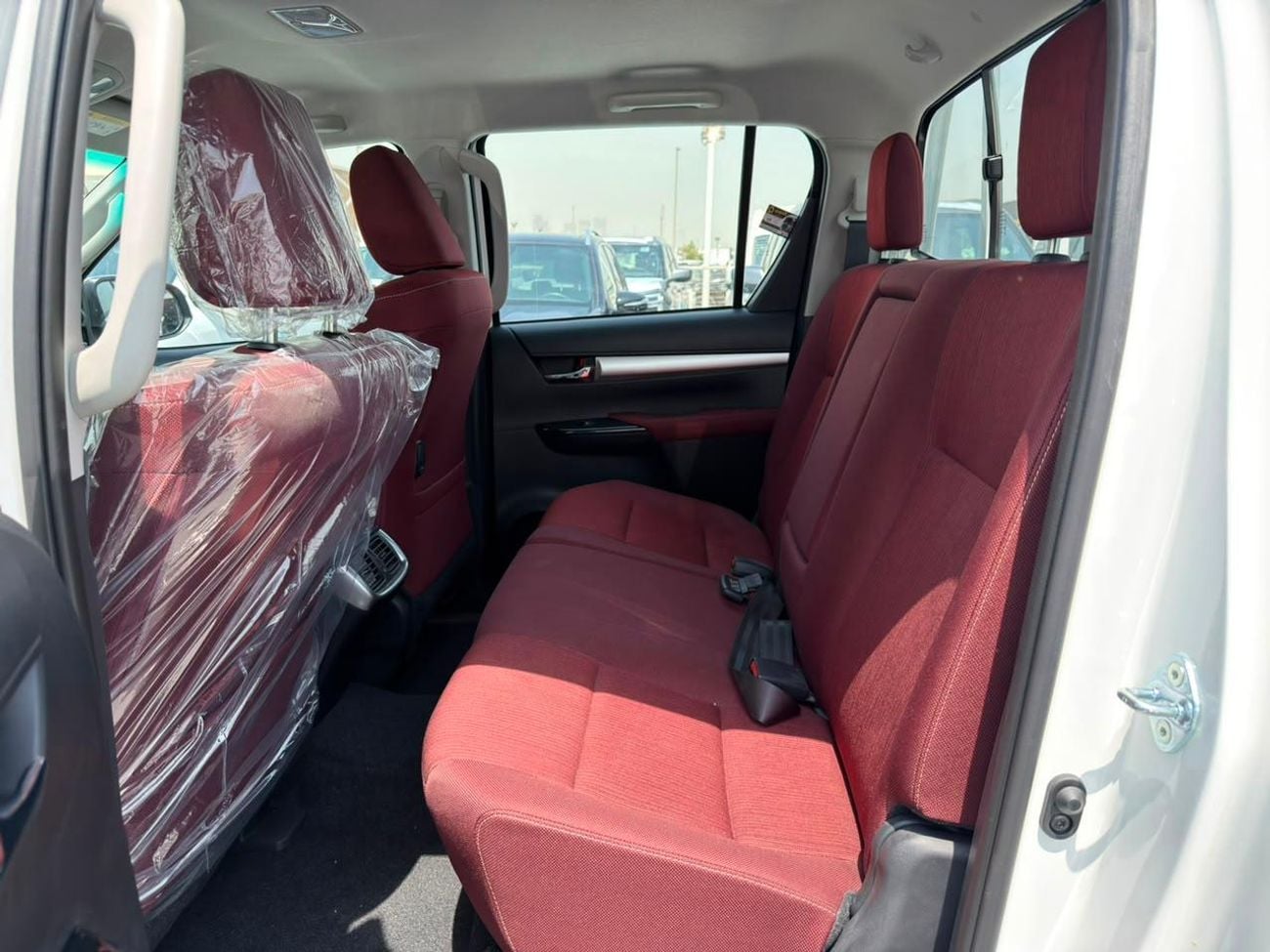 Toyota Hilux SR5 2.7L Petrol 4WD 2026 Export Price @ 132,500 AED