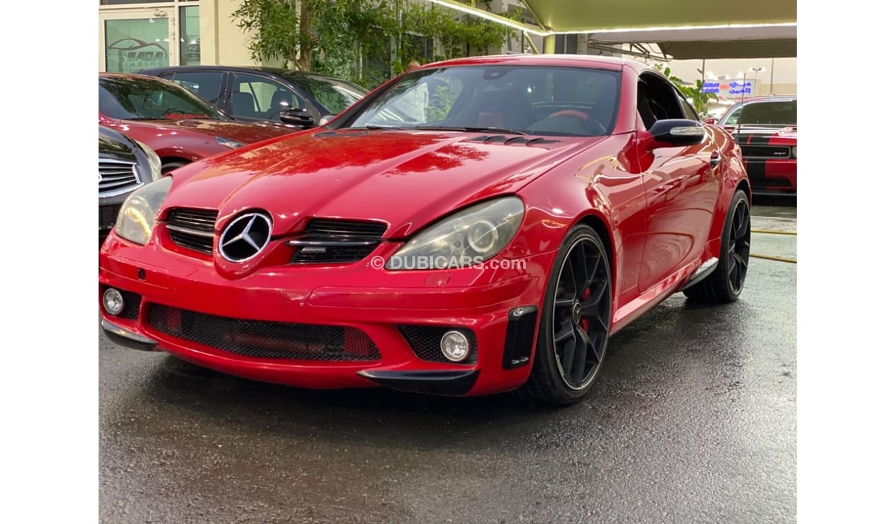 Mercedes-Benz SLK 55 AMG Mercedes Benz SLK 55 AMG, convertible, GCC, in perfect condition