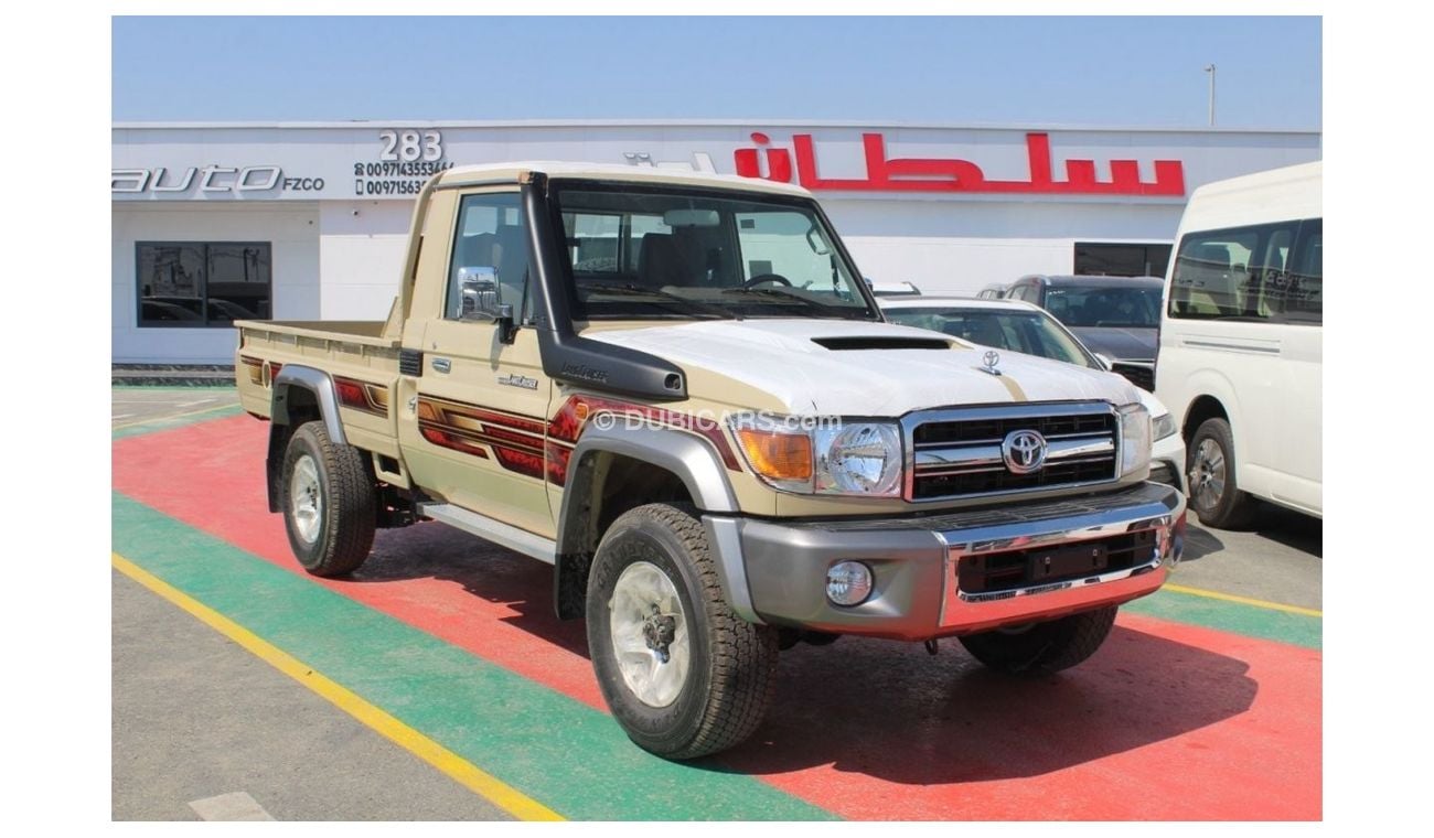 تويوتا لاند كروزر بيك آب Single Cabin 70 SERIES V8 , 4.5L DIESEL M/T 4WD 2DOORS 2023 BEIGE
