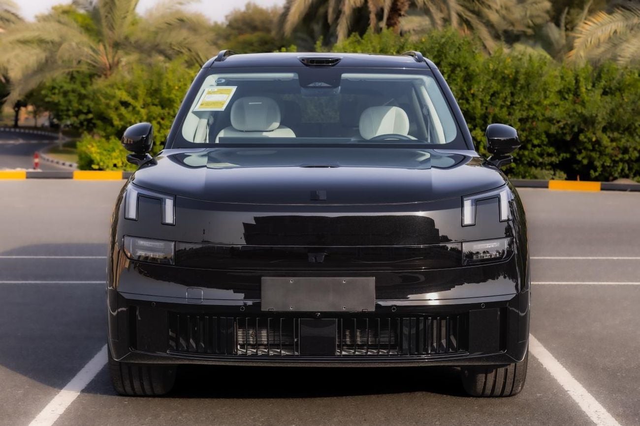Lynk & Co 900 FLAGSHIP