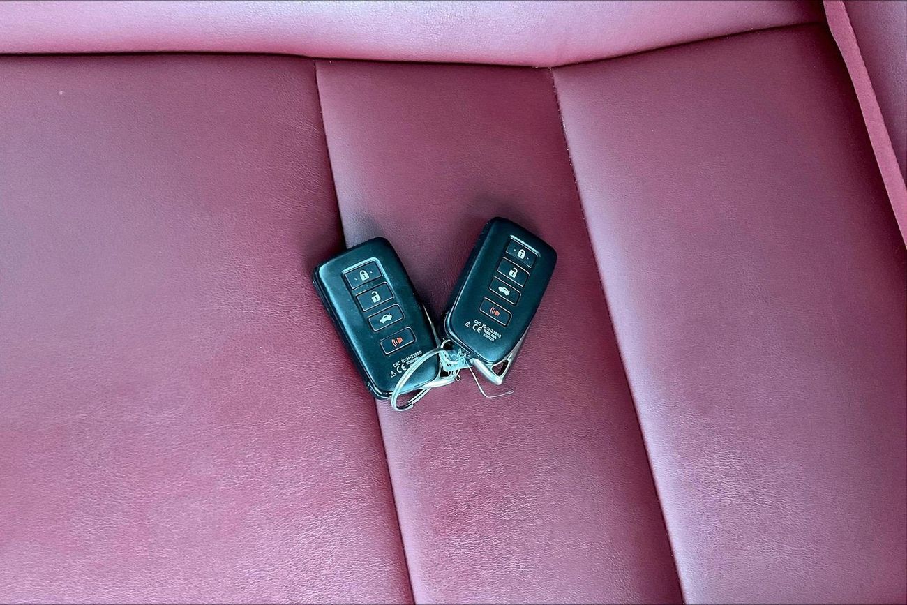 Lexus IS300 Premier | Guaranteed Warranty | 0 Down Payment