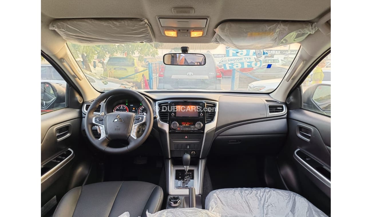 Mitsubishi L200 Sportero 2.4L Diesel Black Edition/ A/T / Push Start / Driver Power Leather Seat / BLACK EDITION