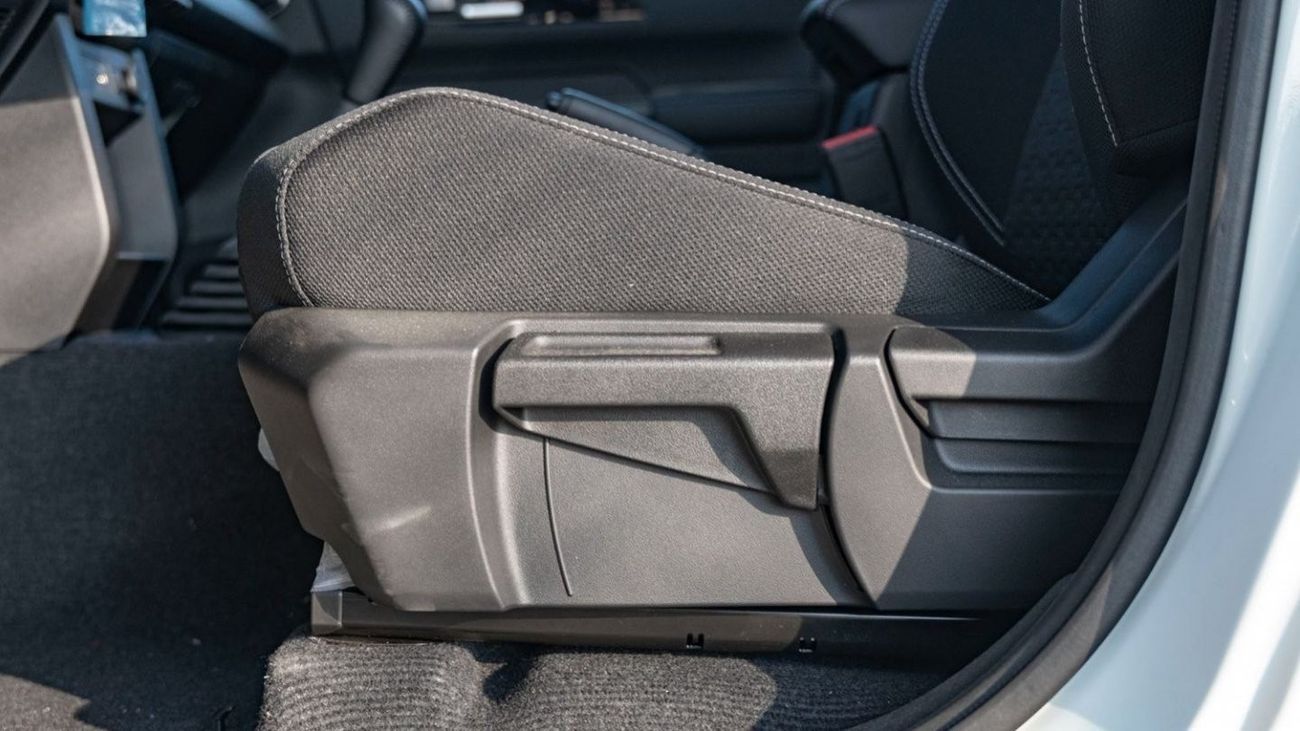 Mitsubishi L200 MITSHUBISHI L200 2.4L PETROL 2024 MODEL YEAR MANUAL TRANSMISSION