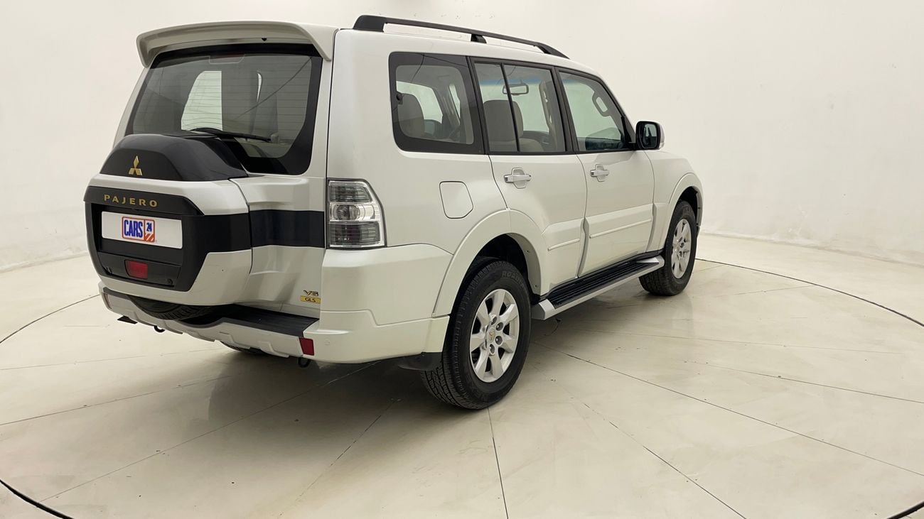 Mitsubishi Pajero GLS MIDLINE 3 | Zero Down Payment | Home Test Drive