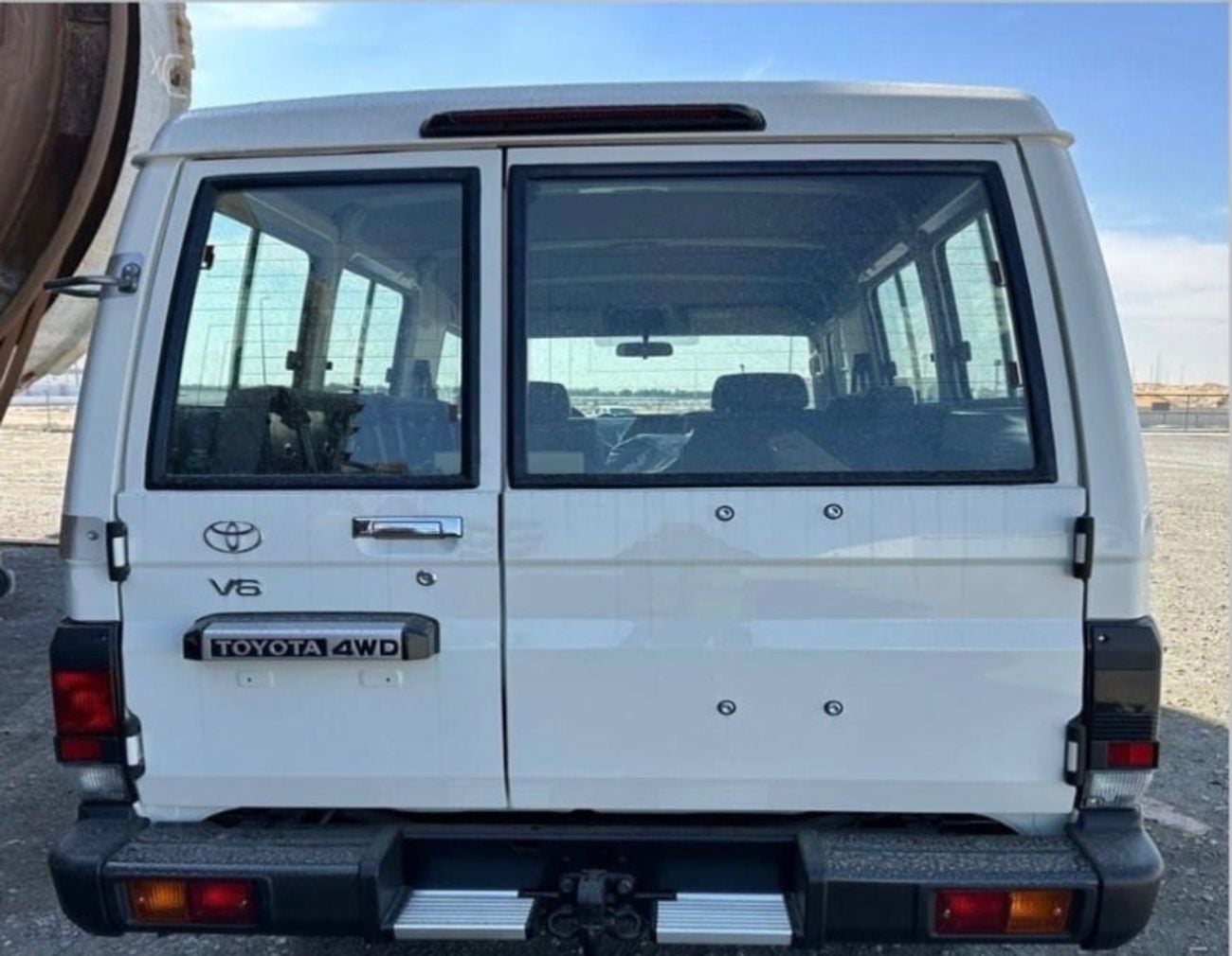 تويوتا لاند كروزر بيك أب 70 TOYOTA LC 78 HARDTOP