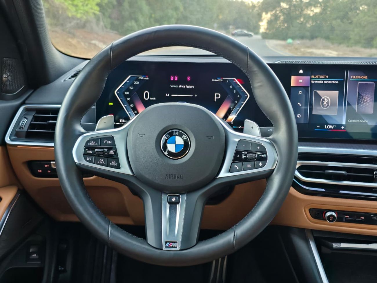 BMW 320i BMW 320i 2024 KOREAN // BODY KIT M POWER // ACCIDENT FREE // ORGINAL PAINT // LOW MILEAGE