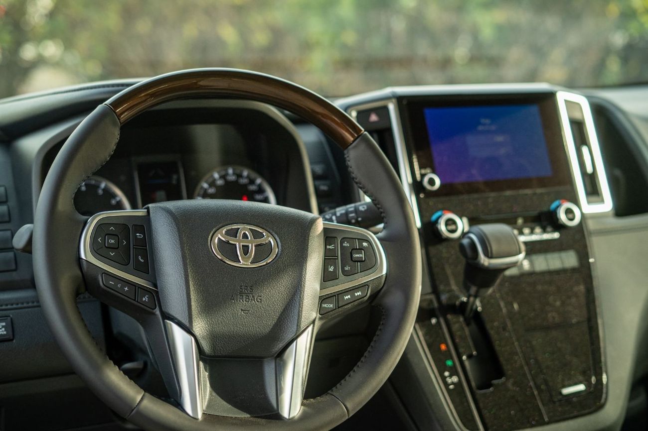 Toyota Granvia Premium V6 3.5L Petrol 2025YM