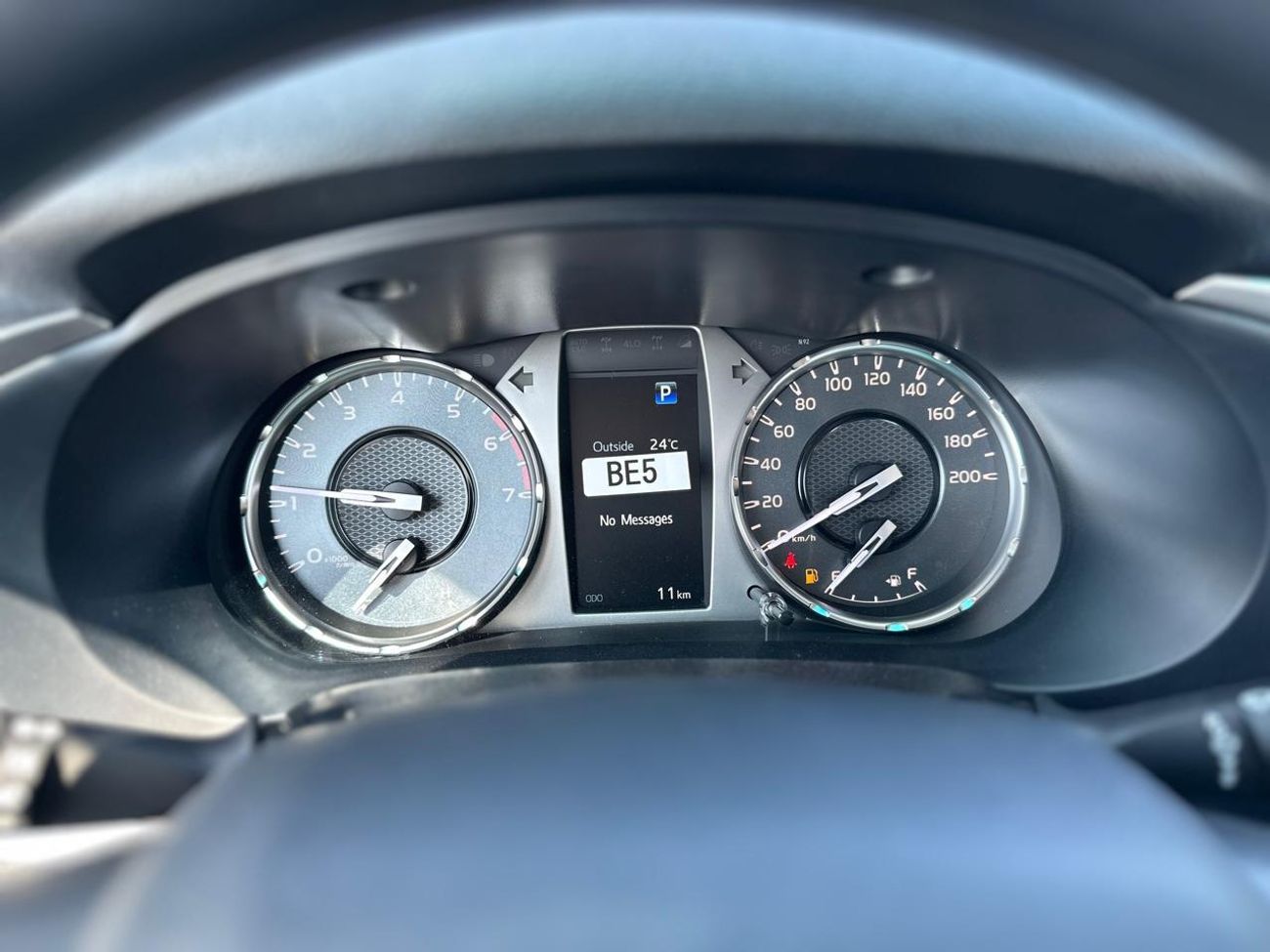 Toyota Hilux Toyota Hilux 2.7L A/T Full Option, Push Start, BSM, Black Color 2025/2025