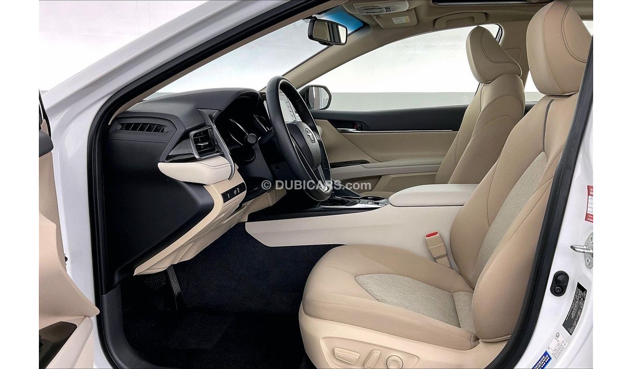 Toyota Camry SE | 1 year free warranty | 1.99% financing rate | Flood Free