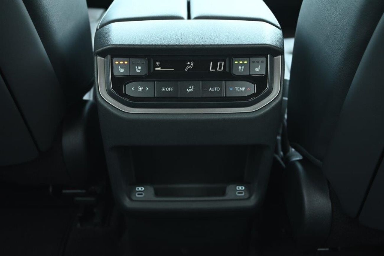 Lexus TX 350 EXECUTIVE 6-Passenger