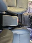 تويوتا لاند كروزر بيك آب Double Cabin-RHD-4.5L-Diesel-Manual-4WD-8 Cylinders-5 Seats-4 Doors