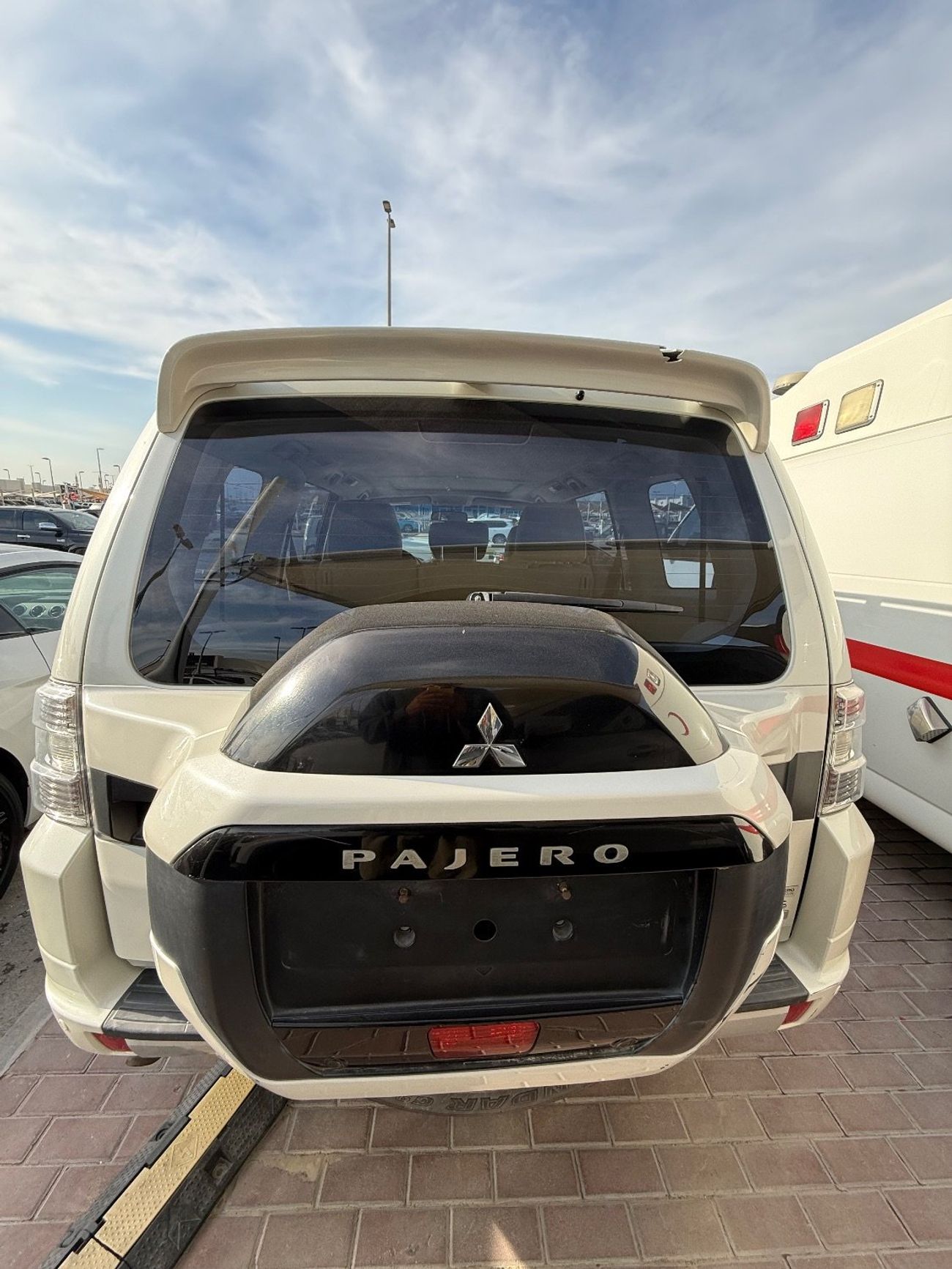 ميتسوبيشي باجيرو Std 3.5L