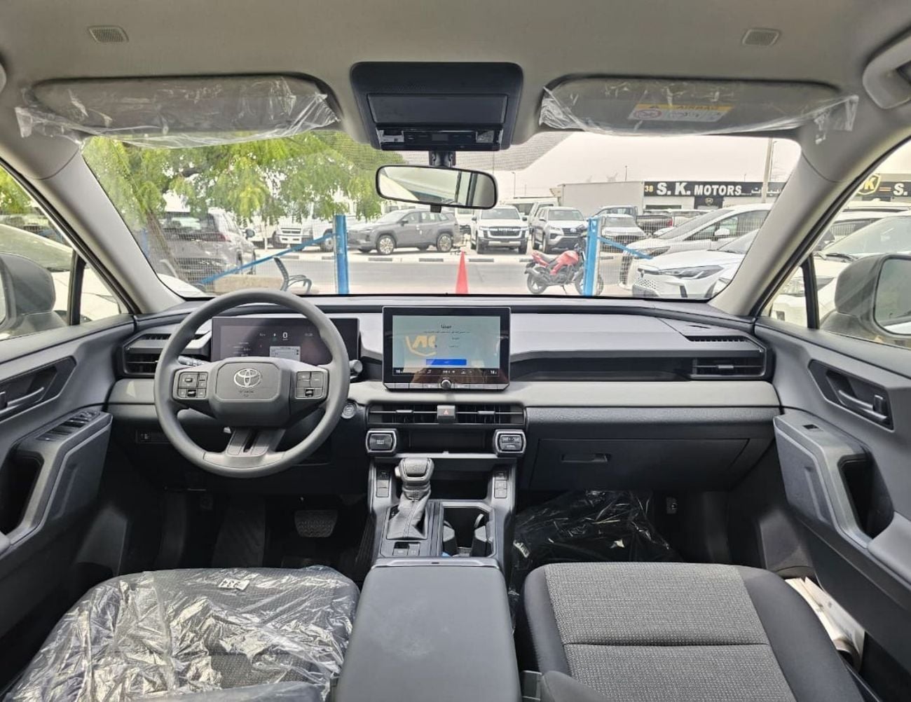 Toyota RAV4 LE || 2.0L PETROL V4 AWD | 10.5" TOUCHSCREEN DISPLAY | REAR CAMERA (CODE # RVPLEF)