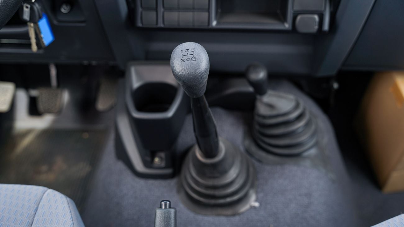 تويوتا لاند كروزر 70