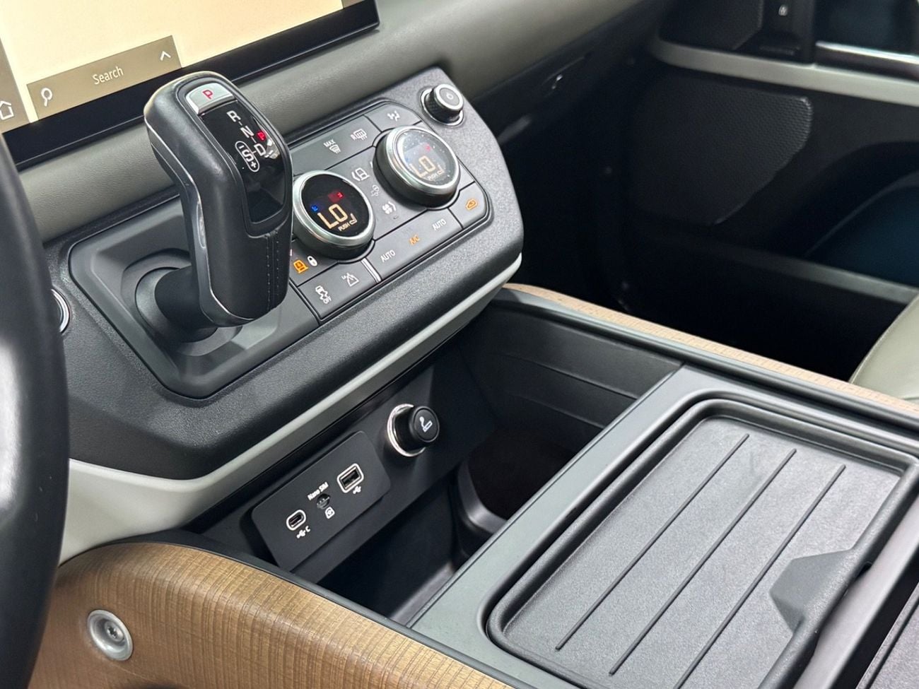 Land Rover Defender 90 HSE P400