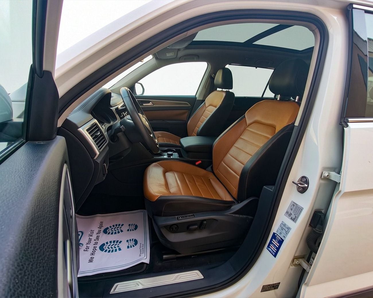 Volkswagen Teramont SEL l Fender Sound System l AED 1,175 / Monthly