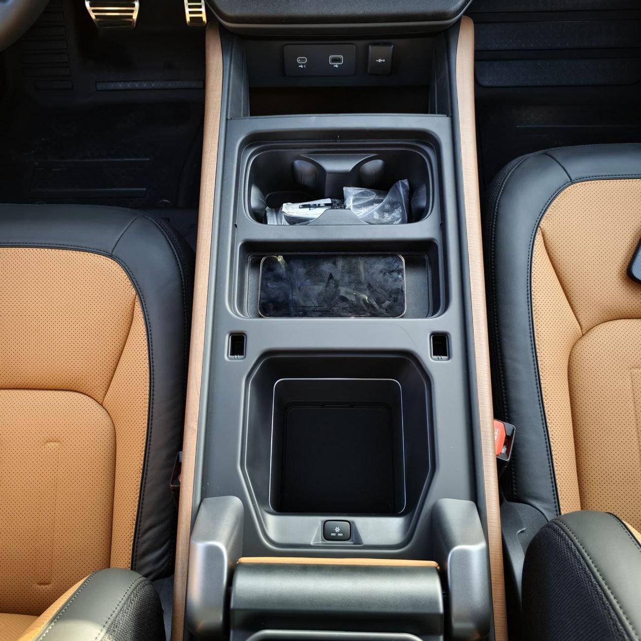 Land Rover Defender 2024 Defender "X" 3.0L V6 petrol