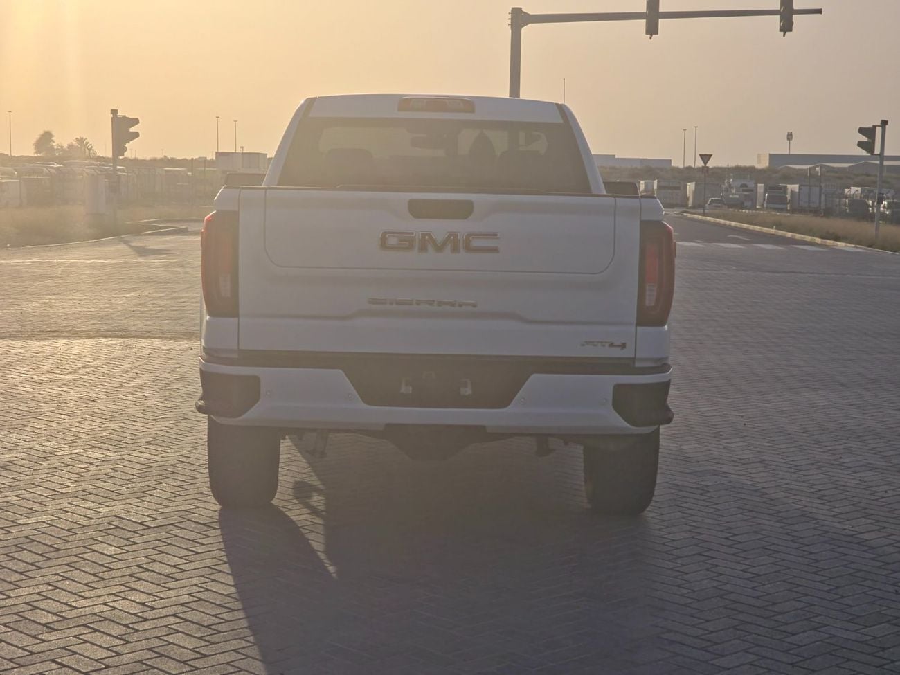GMC Sierra 1500 REG/CAB AT4