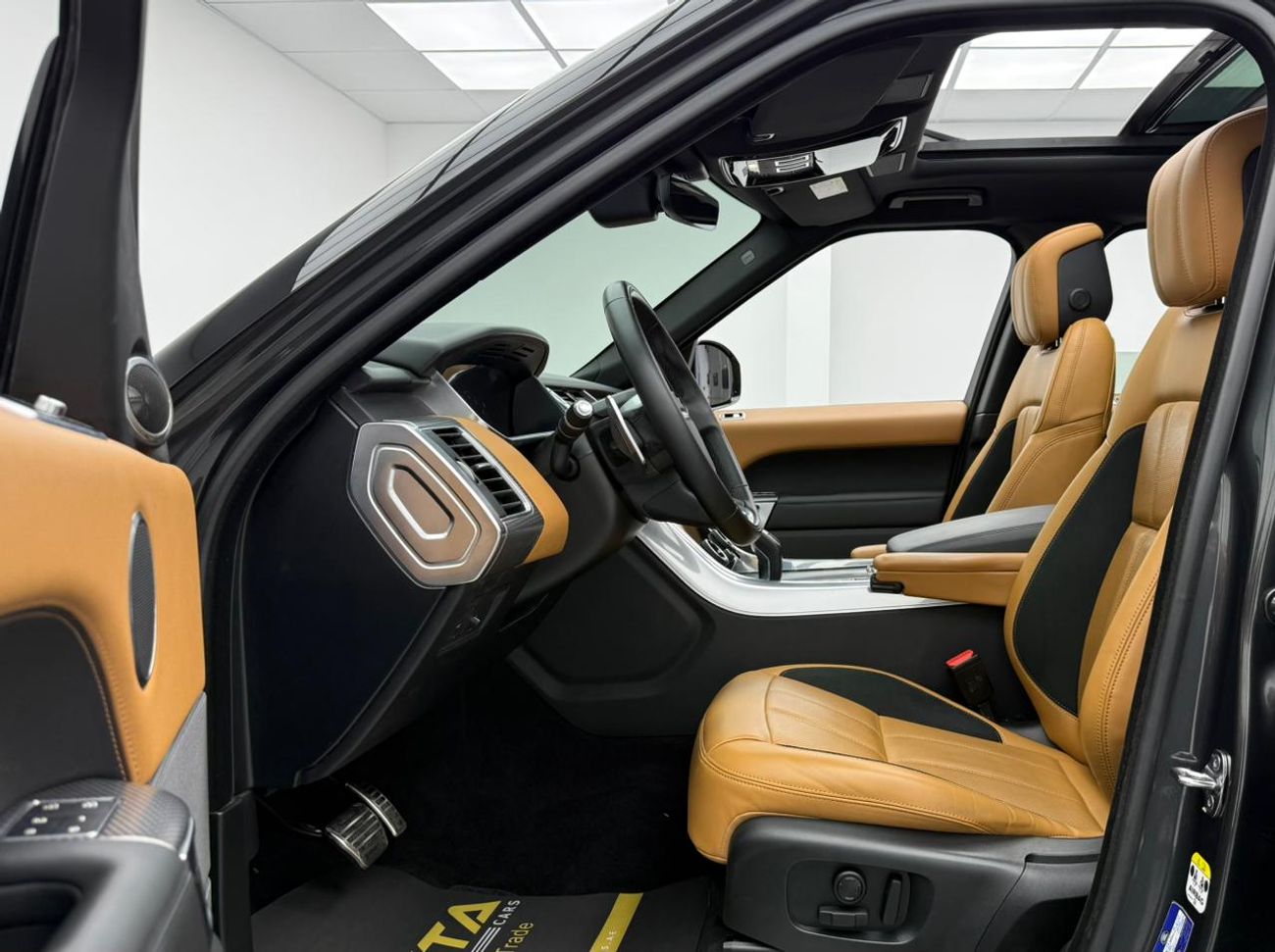 Land Rover Range Rover Sport 2022 Range Rover Sport HSE Dynamic, 2026 Range Rover Warranty, Full RR Service History, GCC