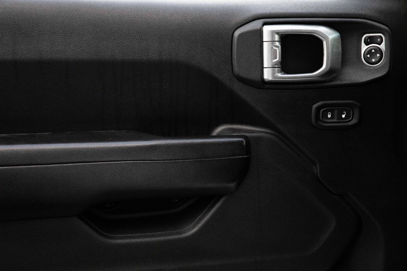 Jeep Wrangler Willy's Wheeler | 2,056 P.M  | 0% Downpayment | Magnificient Condition!