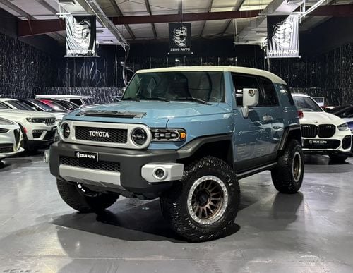 Toyota FJ Cruiser GXR 4.0L A/T 2020 Toyota Fj Cruiser, Warranty, Fully Customized, Very Low Km, 360HP, Excellent Condi