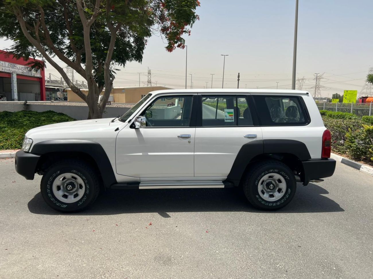 نيسان باترول سفاري GL 4.8L A/T (7 Seater)