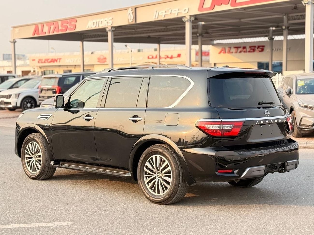 Nissan Armada SL Full option sunroof, leather seats original 2021