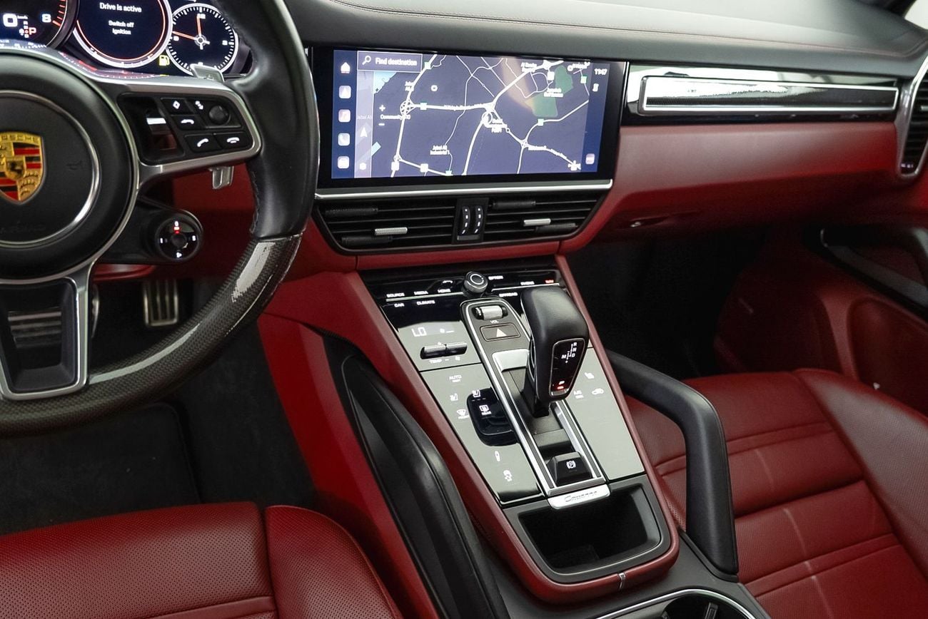 بورش كايان GTS Coupe