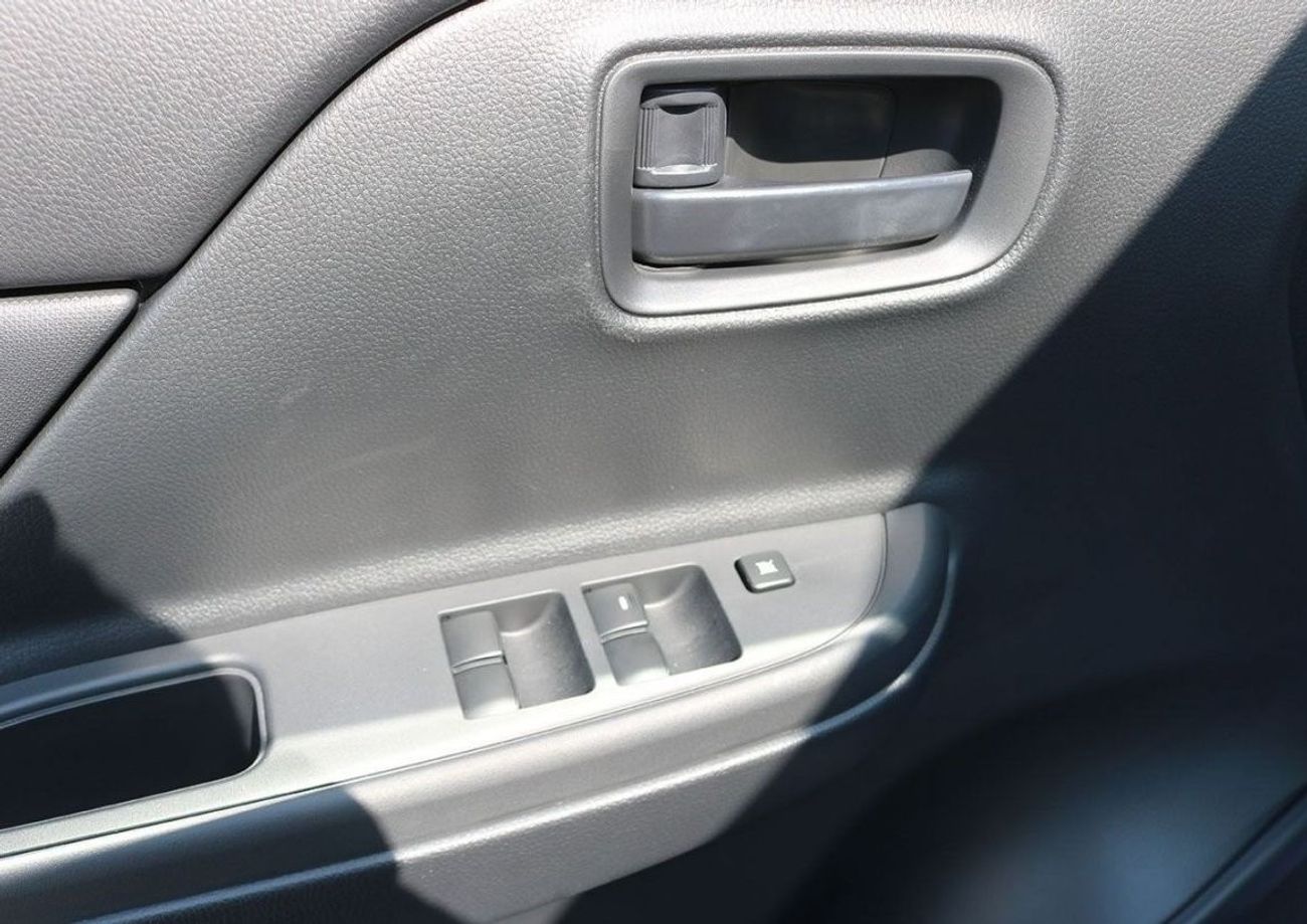 Mitsubishi L200 4x4 | Diesel Engine 2.5L | Double Cab | Power Locks and Windows | Export Only