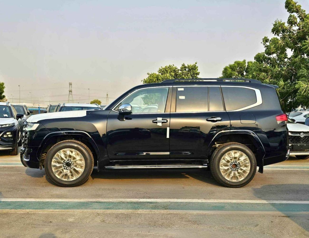 تويوتا لاند كروزر VXR TOYOTA LANDCRUISER VXR TWIN TURBO FULL OPTION | 3.5L V6 PETROL A/T 4WD 2026 (EXPORT ONLY AFRICA)