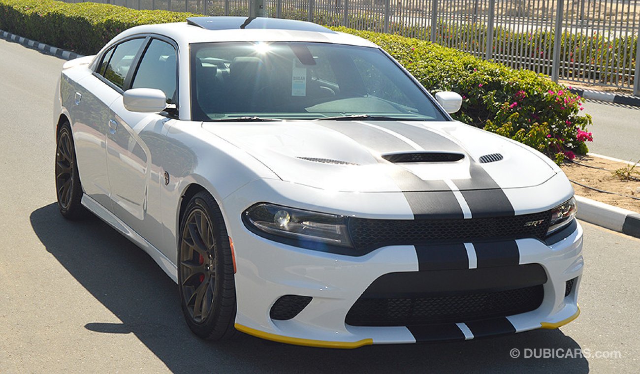 Dodge Charger Hellcat, 6.2L Supercharged HEMI, V8, 0km, GCC Specs with 3 Years or 100K km Warranty