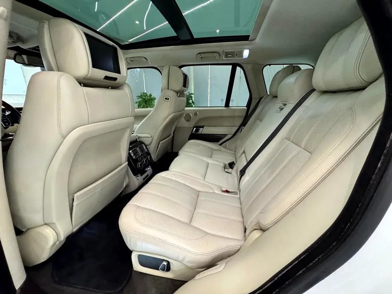 Land Rover Range Rover HSE LWB Autobiography P400 3.0L VOGUE FACELIFT || GCC SPECS || FABULOUS CONDITION || TOP OPTIONS ||