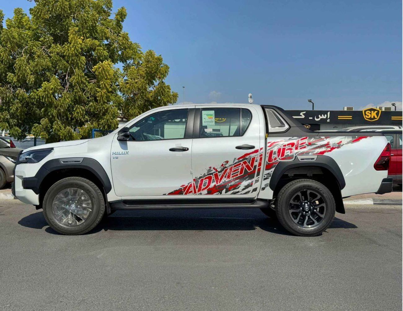 Toyota Hilux ADVENTURE |  4.0L V6 PETROL | 360* CAMERA | PUSH START | REAR A/C | OMAN SPECS | (CODE # 69015)