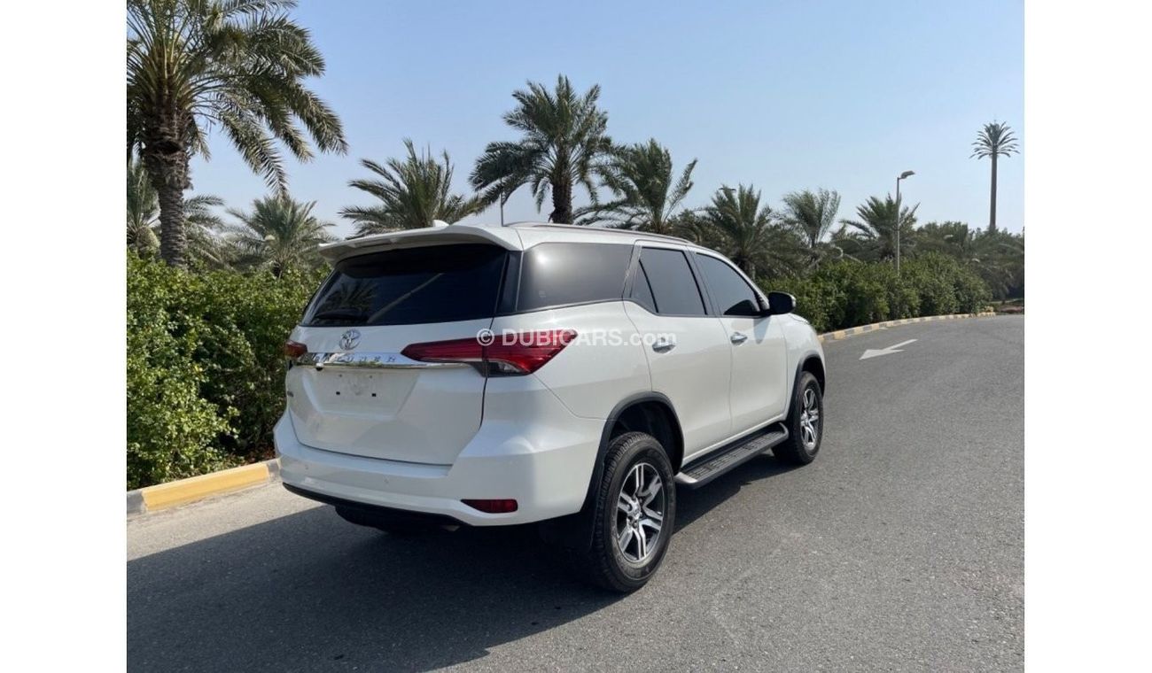 Toyota Fortuner EXR GXR TOYOTA FORTUNER  (GCC  _ SPEC) -  2019- VERY GOOD