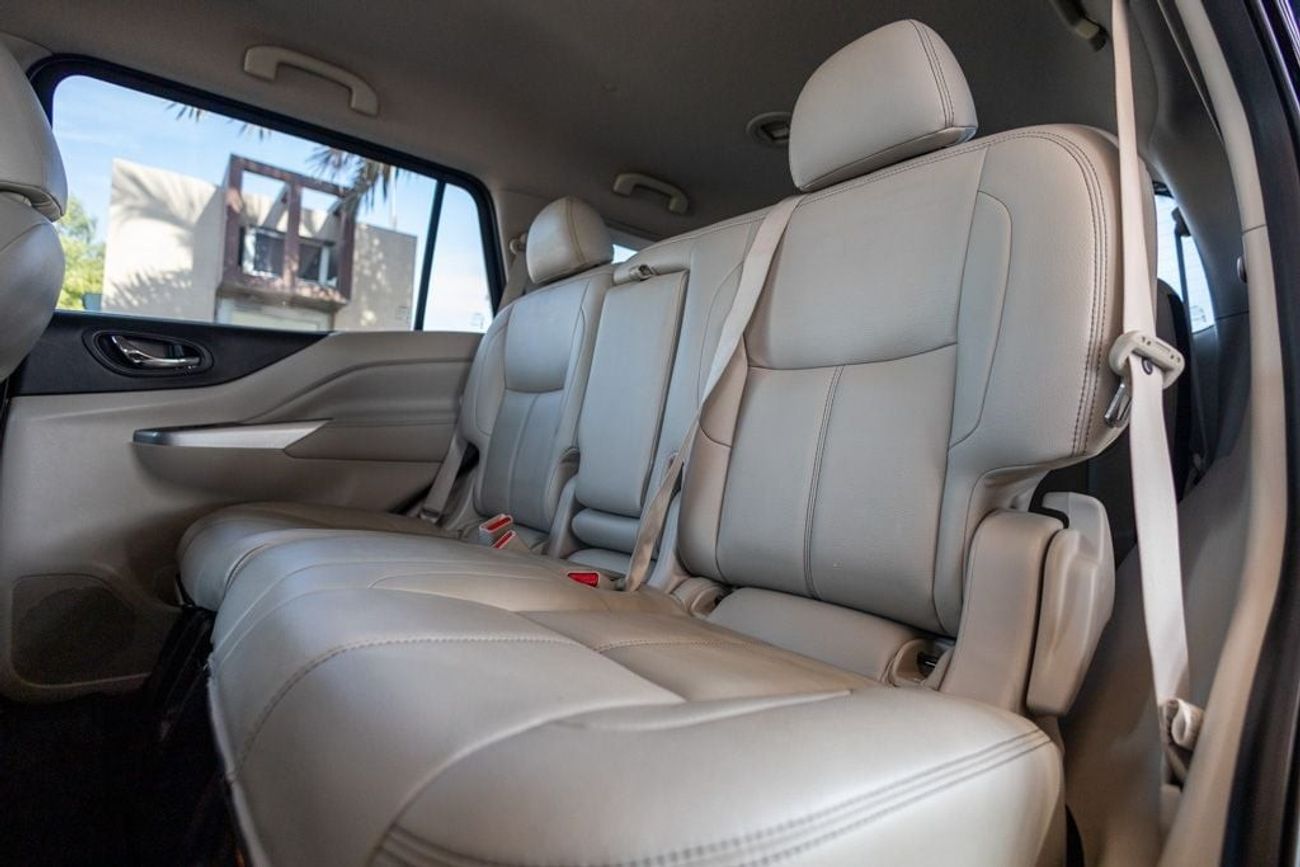 نيسان إكستيرا Titanium 2.5L AWD Nissan X-Terra Titanium 2022 GCC under Warranty with Flexible Down-Payment.