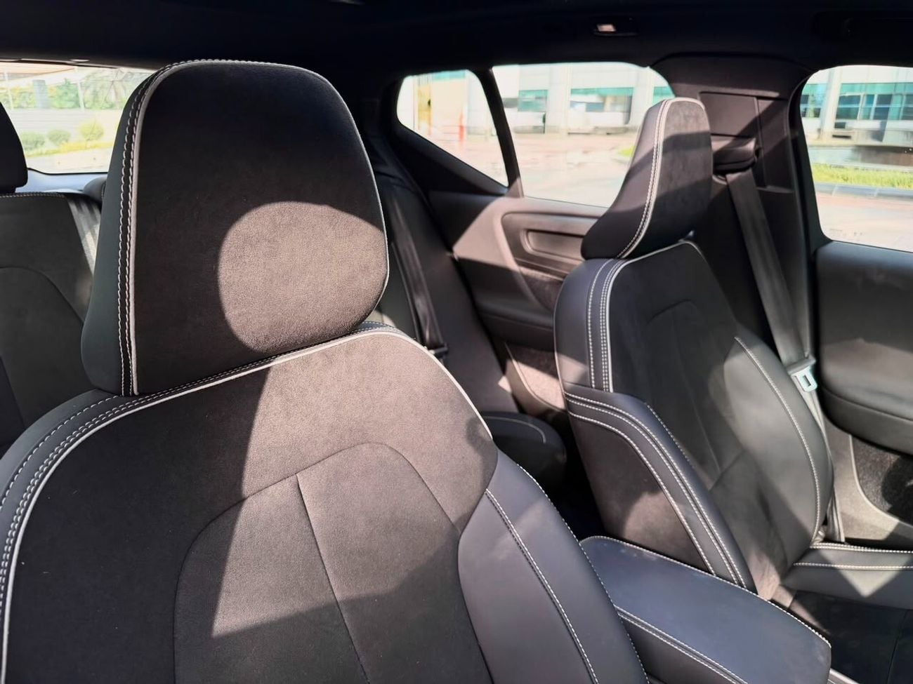 Volvo XC40 R DESIGN