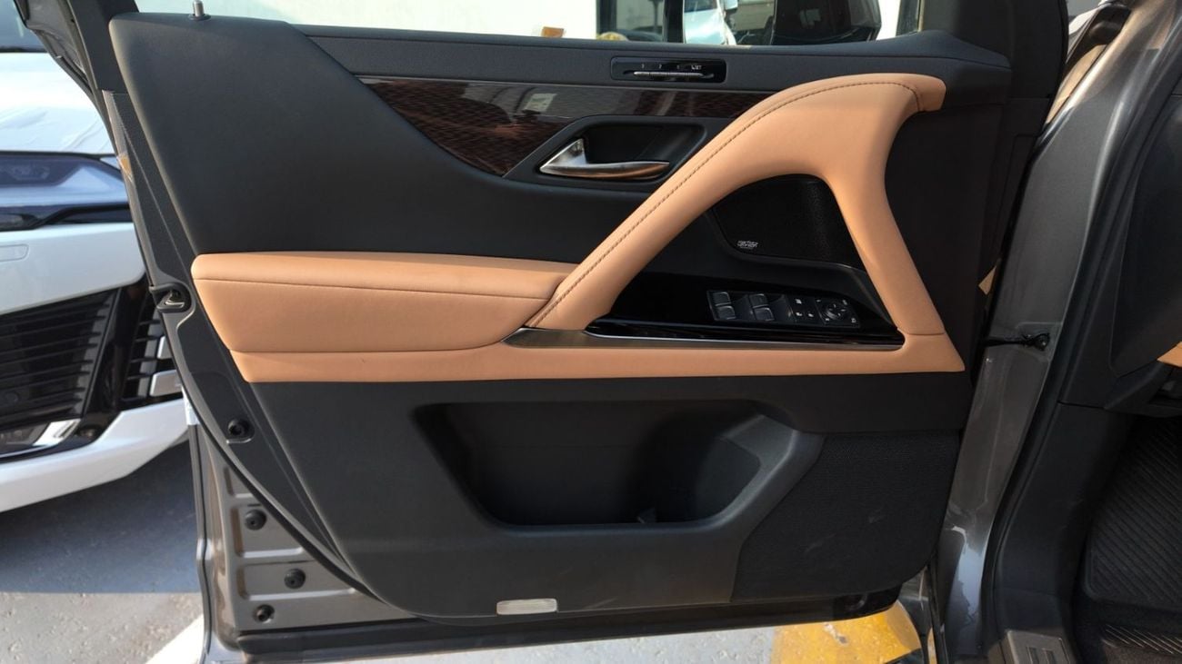 Lexus LX600 SIGNATURE