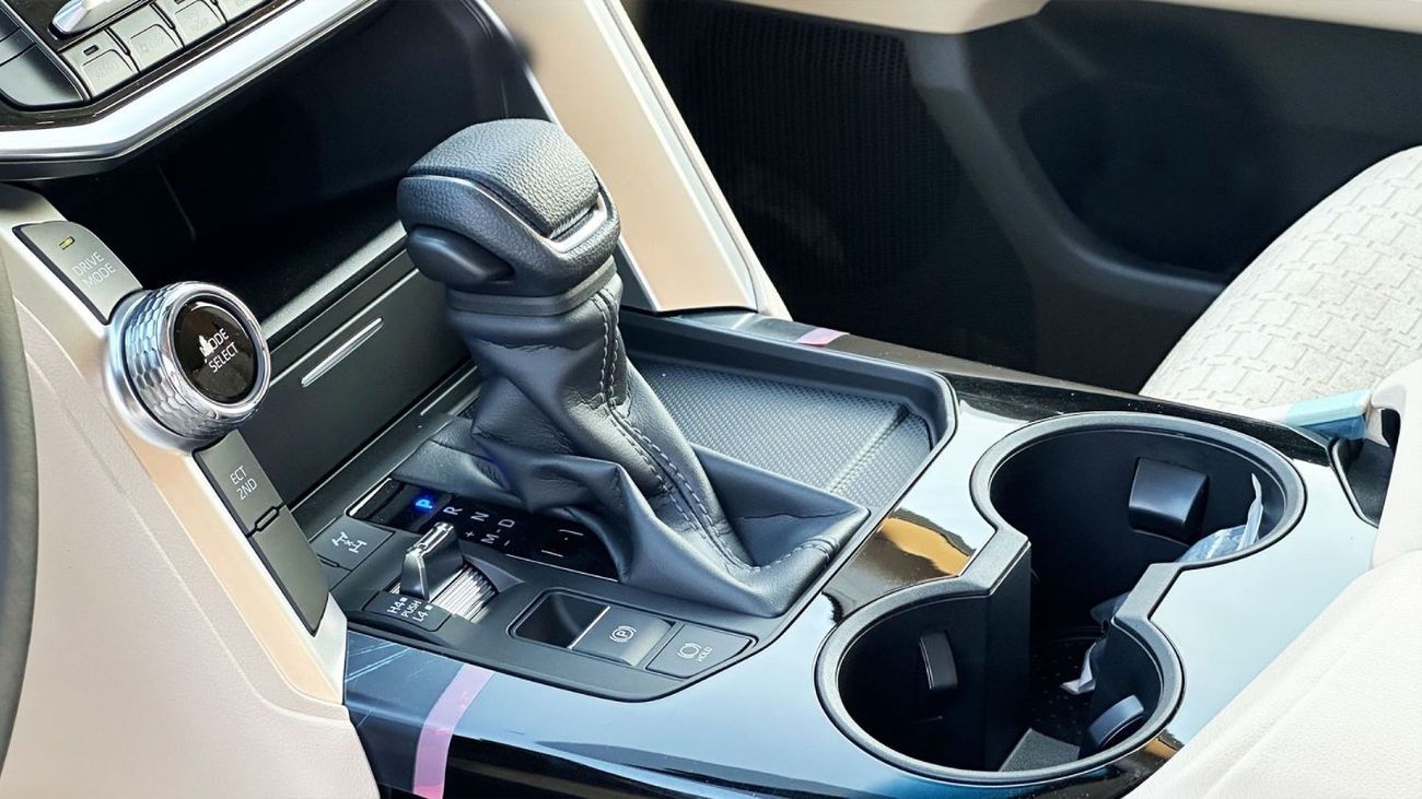 Toyota Land Cruiser GXR2 3.3L Toyota LC300 3.3L GX-R Turbo Diesel AT