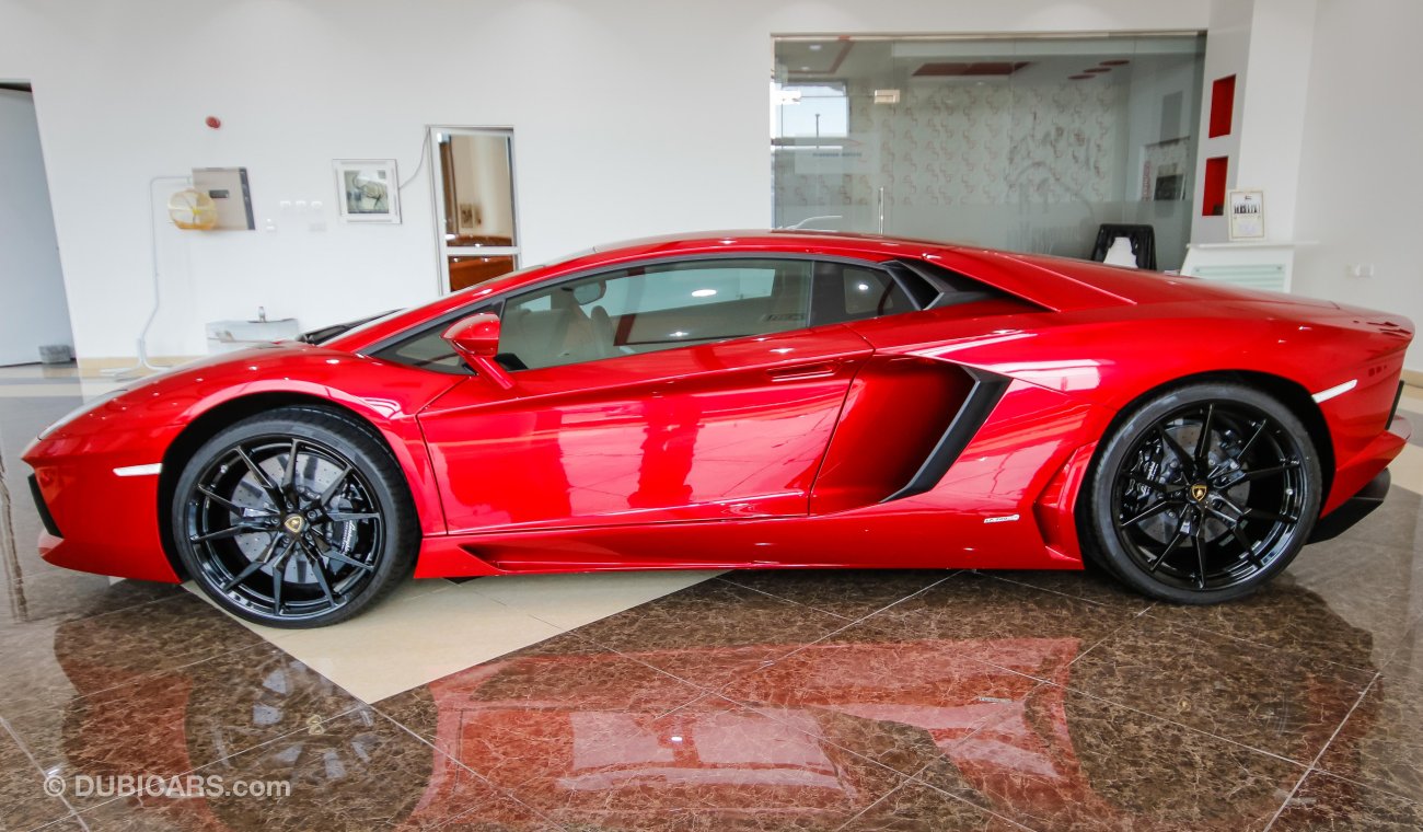 Lamborghini Aventador LP 700-4