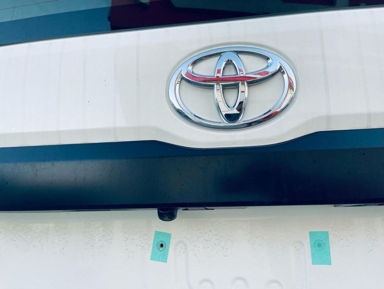 Toyota Hiace TOYOTA HIACE 3.5L V6 CARGO VAN HIGHROOF 2025