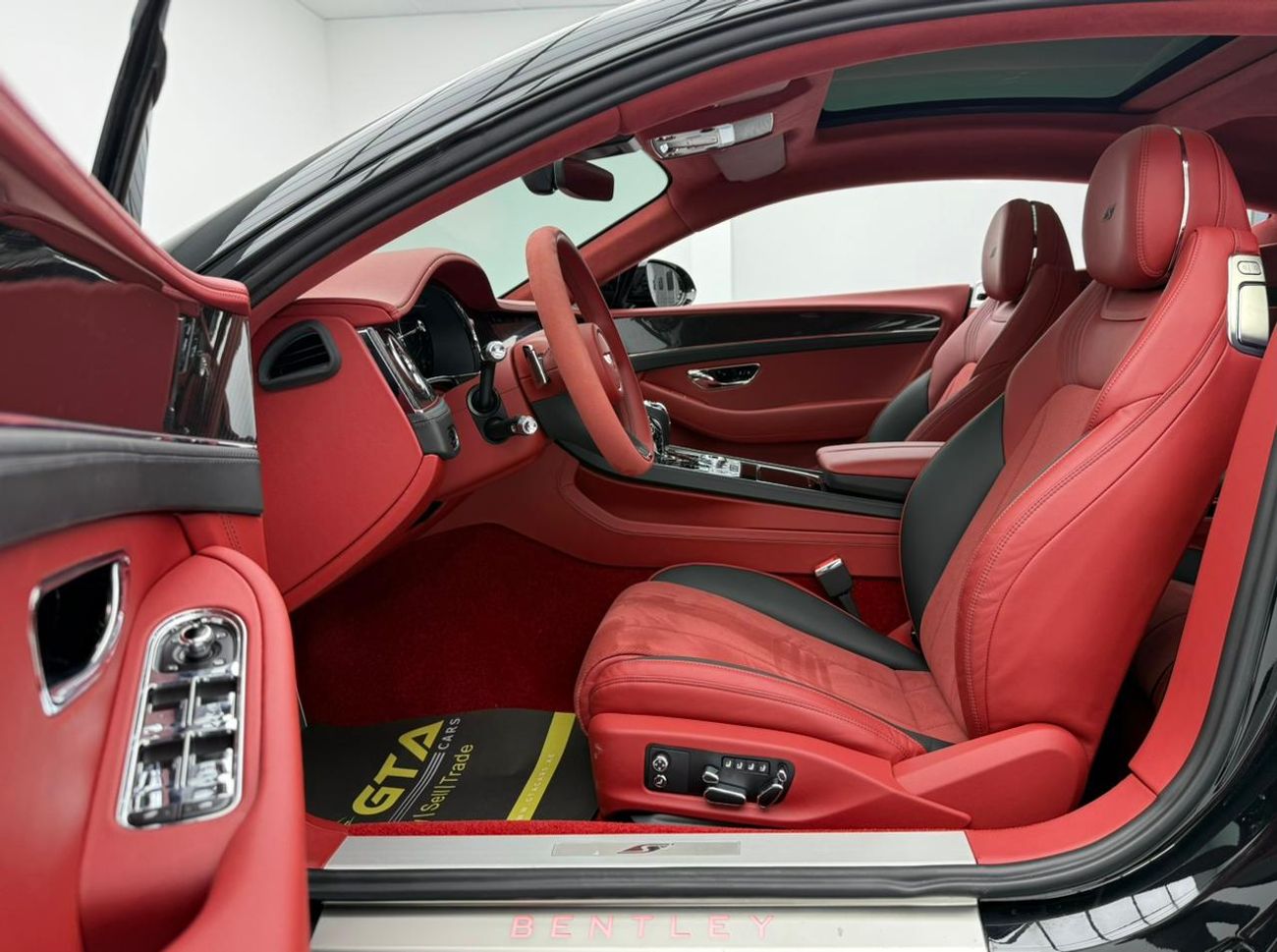 بنتلي كونتيننتال جي تي 4.0T V8