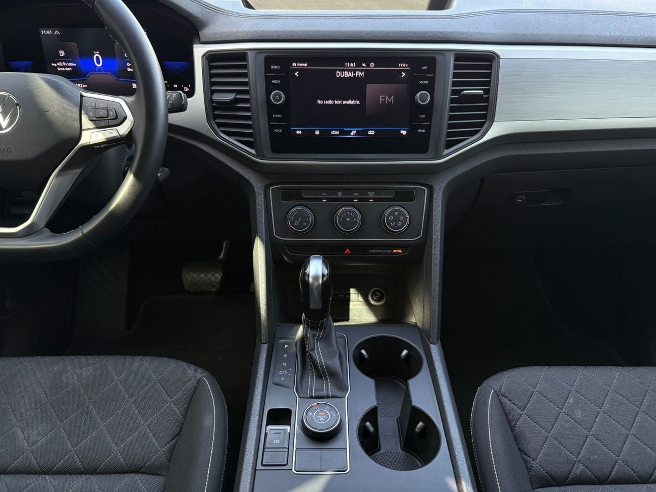 Volkswagen Teramont VOLKSWAGEN TERAMONT 3.6L V6 A/T | 2022 | GCC SPECS | AED 1,220 per month