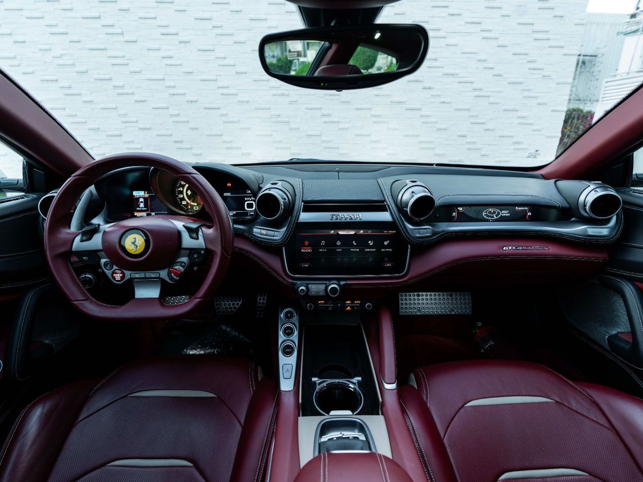 Ferrari GTC4 Lusso STANDARD