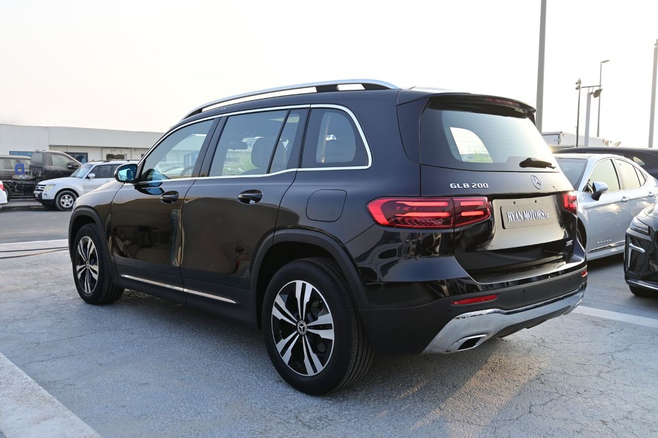 Mercedes-Benz GLB 200 Mercedes-Benz GLB 1.3L Turbo, FWD, Model 2025 Color Black
