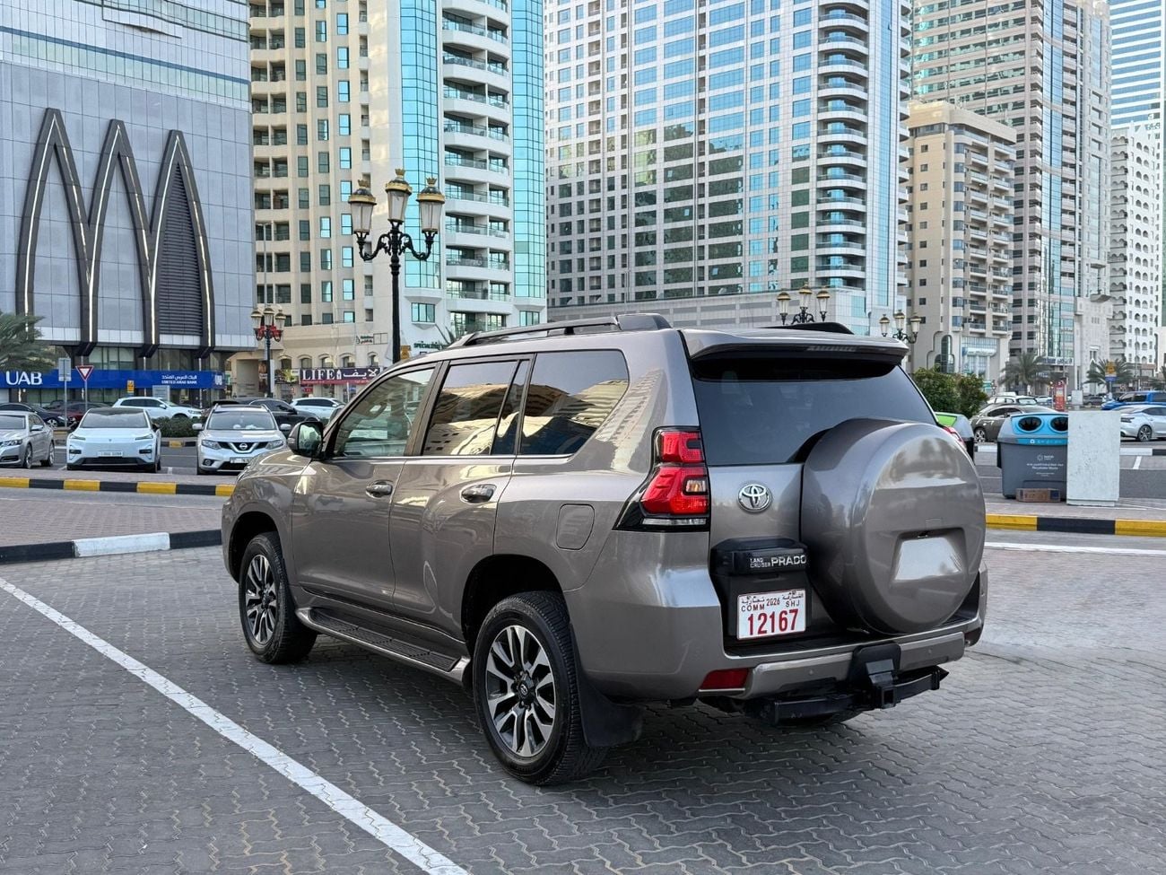 تويوتا برادو VX Full Option Right Hand Drive