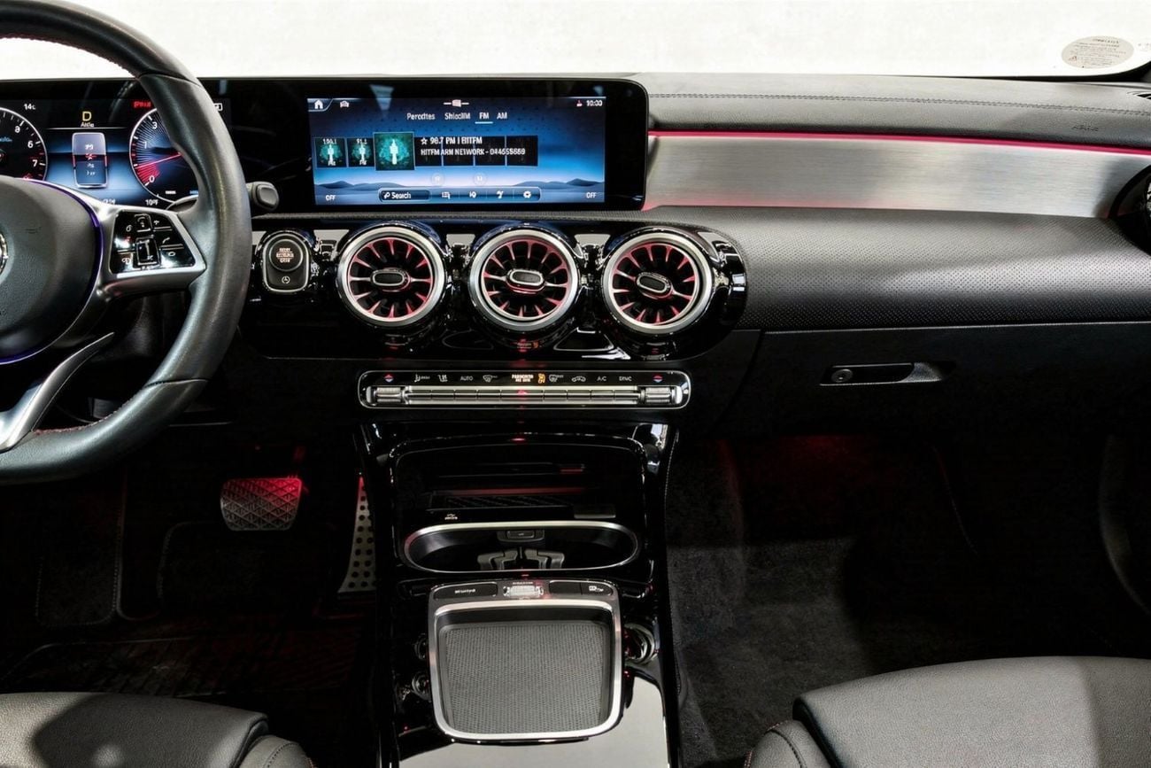 Mercedes-Benz E200 2.0L AED 3,427 / Monthly l 0% Down Payment l E200 AMG l Gargash Warranty till 2028