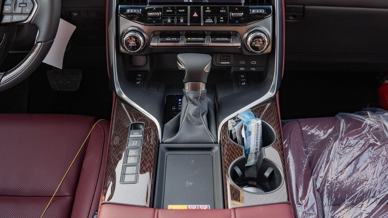 Lexus LX 600 2026 Lexus LX600 Signature 3.5L AT Petrol (White)