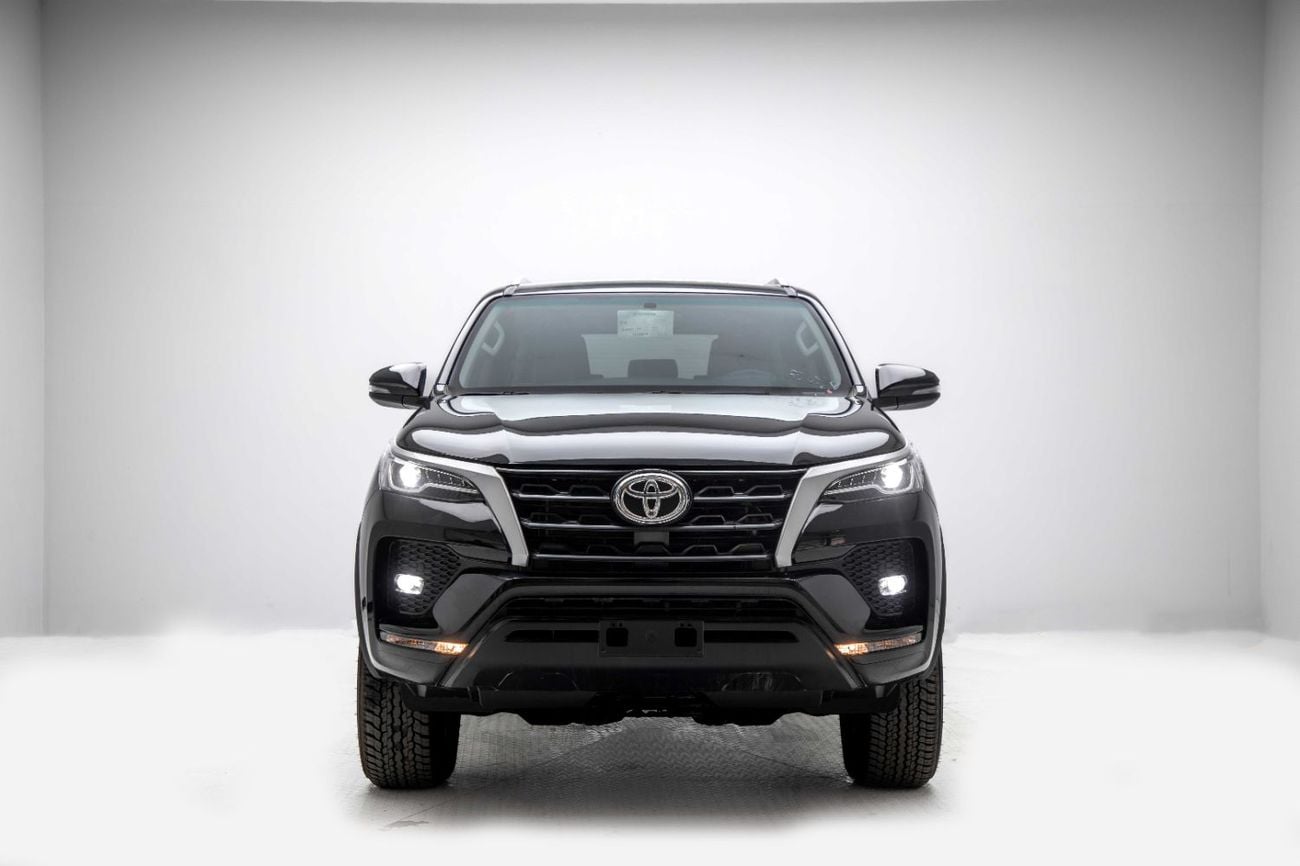 تويوتا فورتونر EXR 2.7L - Attitude Black Inside Chamois | Export Only