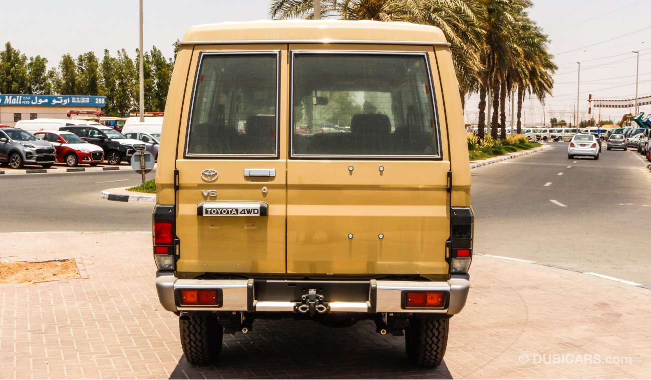 Toyota Land Cruiser Hard Top V6